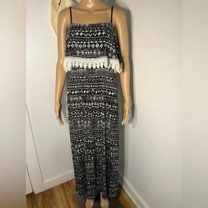 R2d, S, adjustable, sleeveless embroidered tier, black w/geometric design maxi